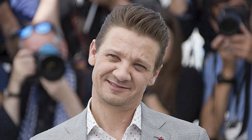 Джереми Реннер всеми силами работает над своим восстановлением