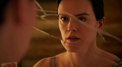 Дэйзи Ридли в трейлере захватывающего триллера «Тайна в её глазах»