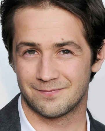 Майкл Ангарано