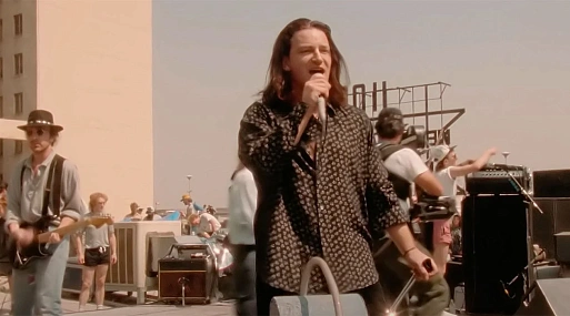 Компания Джей Джей Абрамса займётся сериалом о U2