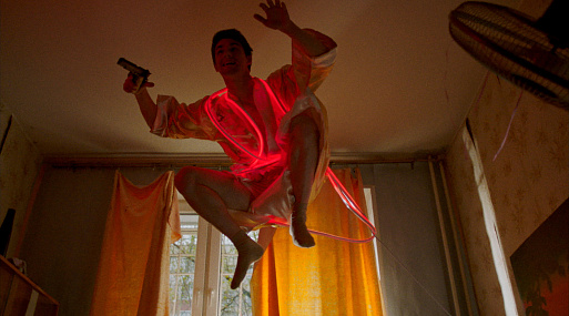 Сатирическая драма «Ангелы не жужжат» выйдет в прокат этой осенью