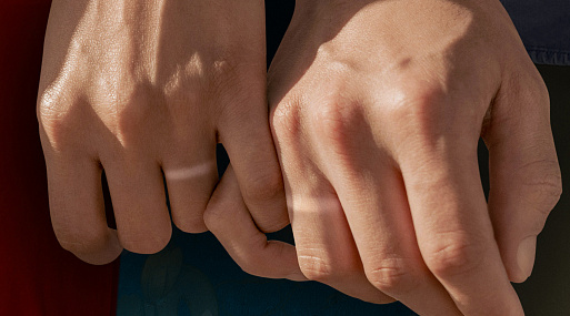 Павел Деревянко и Юлия Александрова в трейлере драмеди «Открытый брак»