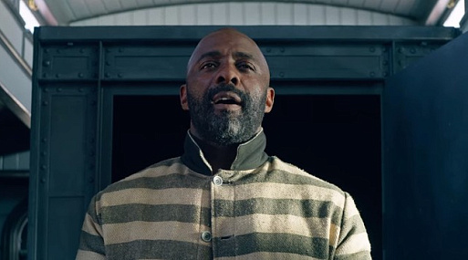 Идрис Эльба бежит от приговора в трейлере вестерна «Тем больнее падать»