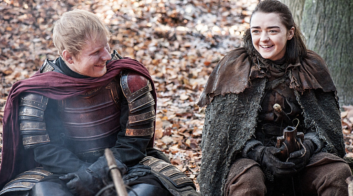 Эд Ширан уверен, что сценаристы «Игры престолов» планировали убить Арью Старк