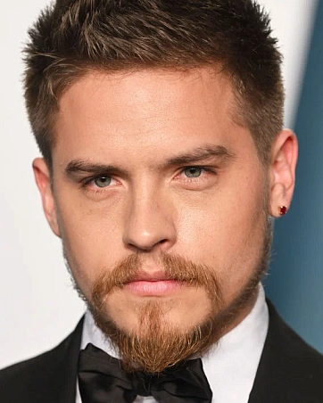 Дилан Спроус