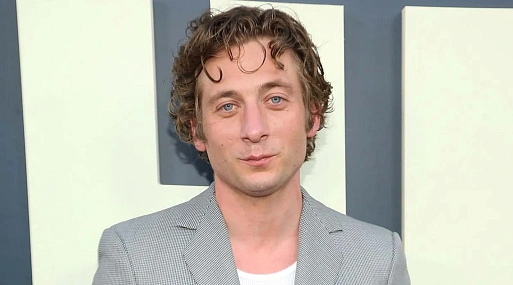 Джереми Аллен Уайт сыграет возлюбленного Джесси Бакли в фильме «Ногти»