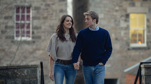 «Корона»: Netflix показал актёров в образах принца Уильяма и Кейт Миддлтон