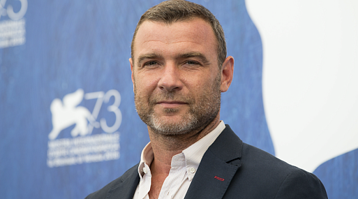 В разработке находится экранизация романа Эрнеста Хемингуэя «За рекой, в тени деревьев»