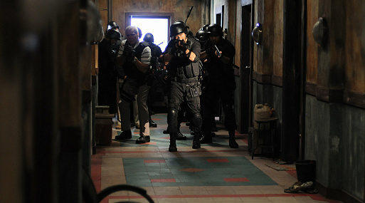 Майкл Бэй, Патрик Хьюз и Гарет Эванс поработают вместе над ремейком «Рейда»