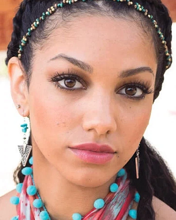 Корина Фокс