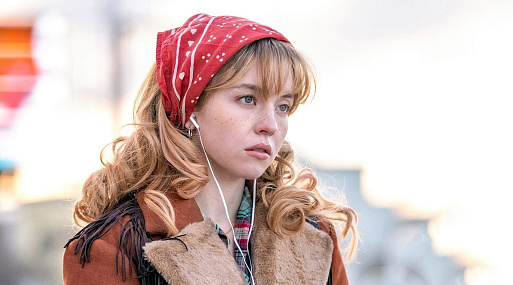 Сидни Суини на новых кадрах «Американки»