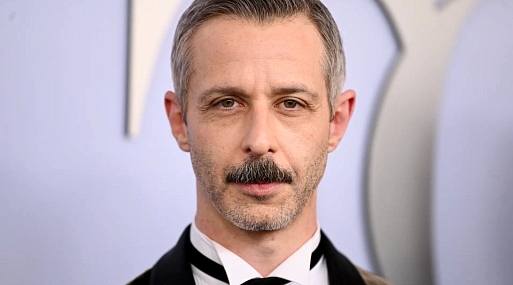 Джереми Стронг сыграет охотника на нацистов в сериале «Мальчики из Бразилии»