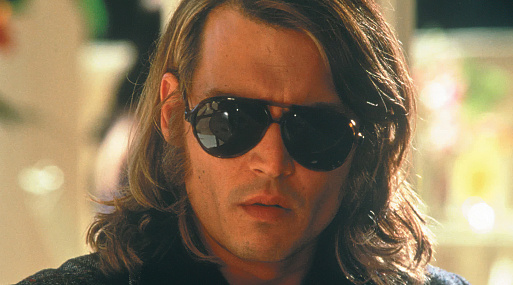 Джонни Депп отрицает обвинения в непристойном поведении на съёмках «Кокаина»