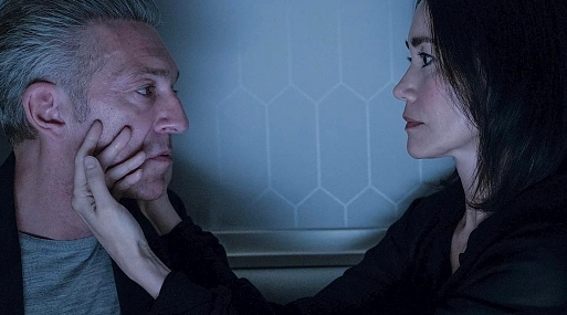 Вышел дублированный тизер боди-хоррора «Саван» Дэвида Кроненберга