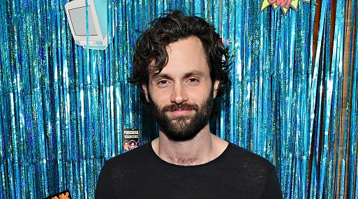 Пенн Бэджли надеется, что сериал «Ты» завершится на пятом сезоне