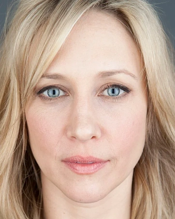 Вера Фармига