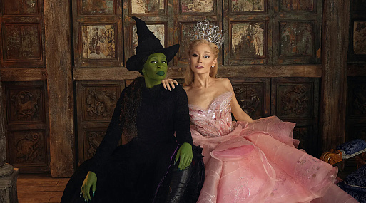 Ариана Гранде и Синтия Эриво на новом промо-кадре к «Злой»