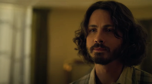 Логан Лерман объявляет войну нацистам в тизере второго сезона «Охотников»