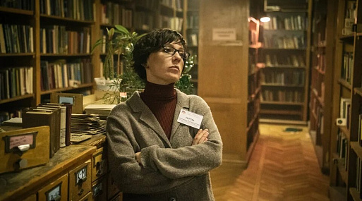 Чулпан Хаматова орудует ножом в новом фрагменте из фильма «Петровы в гриппе»