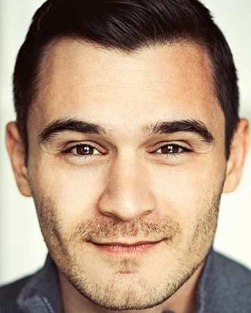 Юлиан Костов