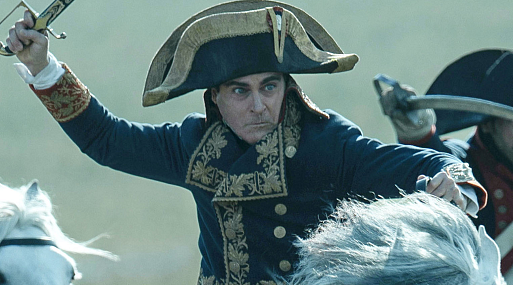 Хоакин Феникс в первом трейлере «Наполеона»