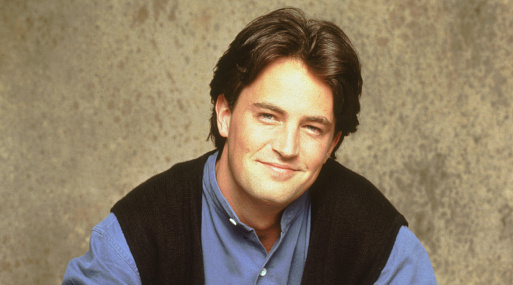 Мерч с танцующим Чендлером официально в продаже. Выручка пойдёт на борьбу с COVID-19