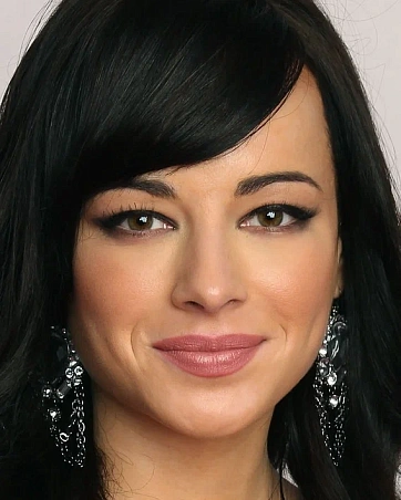 Эшли Рикардс