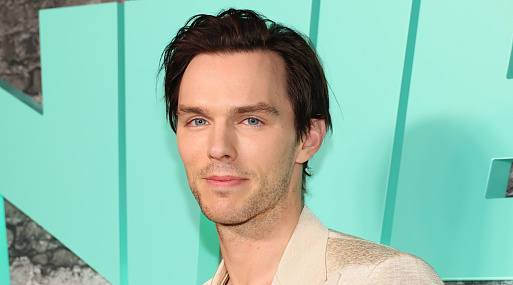 Николас Холт и Тони Коллетт могут сыграть в новом фильме Клинта Иствуда