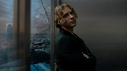 Егор Крид и Анфиса Черных приступили к съёмкам триллера «Вниз»