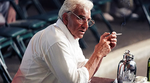 «Маэстро» Брэдли Купера получил бурные овации в Венеции