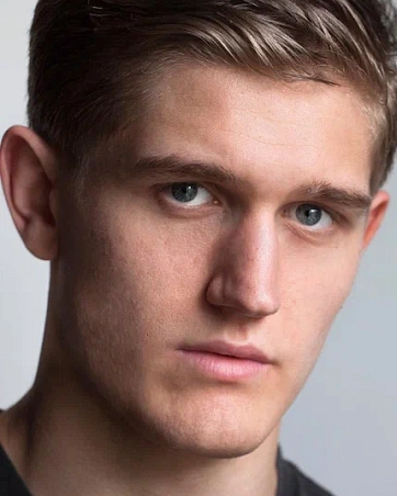 Адам Хагилл