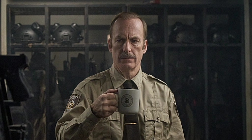 Боб Оденкёрк против всех в дублированном трейлере боевика «Нормал»