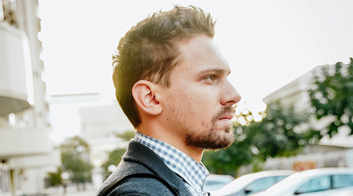 Илья Маланин в тизер-трейлере «Теория больших денег»