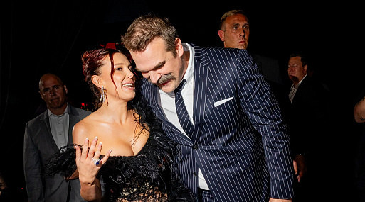 Дэвид Харбор и Милли Бобби Браун помирились перед премьерой финала «Очень странных дел»