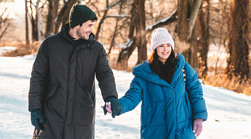 Романтическая комедия переживает возрождение в трейлере драмеди «Третья лишняя»