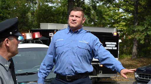 Умер актёр Брэд Уильям Хенке из сериала «Оранжевый — хит сезона»