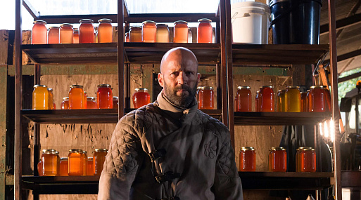 «Пчеловод» с Джейсоном Стэйтемом нацелился на уверенный старт