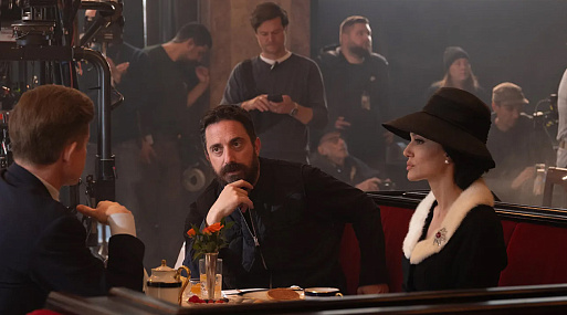 Анджелина Джоли на кадрах со съёмок «Марии», байопика Марии Каллас