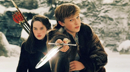 Грета Гервиг добилась проката «Хроник Нарнии» — Netflix поступился своим главным принципом