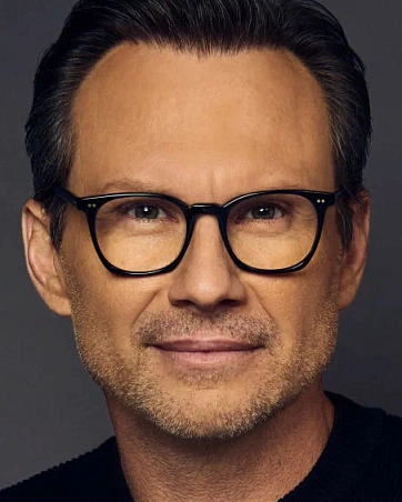 Кристиан Слэйтер