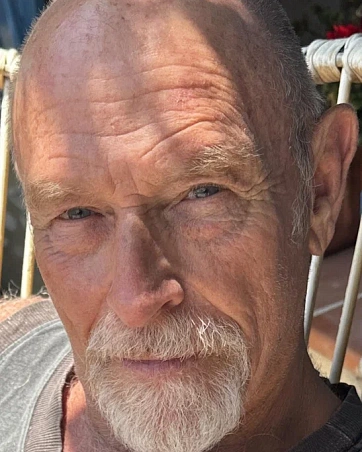 Корбин Бернсен