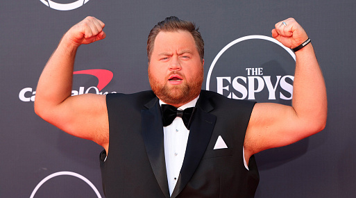 Съёмки байопика о Крисе Фарли с Полом Уолтером Хаузером в главной роли стартуют в 2026 году