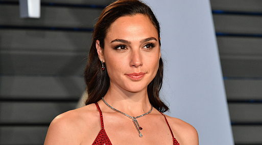 Галь Гадот могла стать Барби