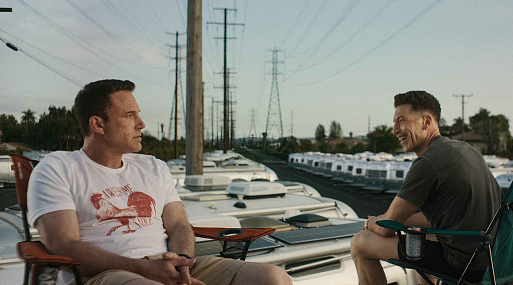 Бен Аффлек и Джон Бернтал на новых фото сиквела «Расплаты»