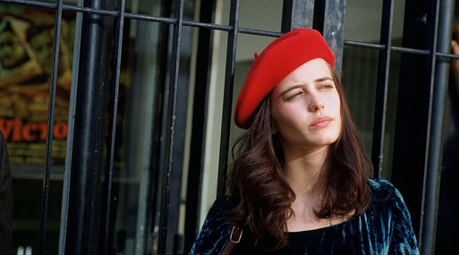 Привет, берет в кино: любимый аксессуар революционеров и femme fatale