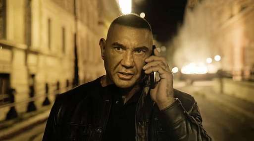 Дэйв Батиста вступает в «Игру киллера» в первом трейлере