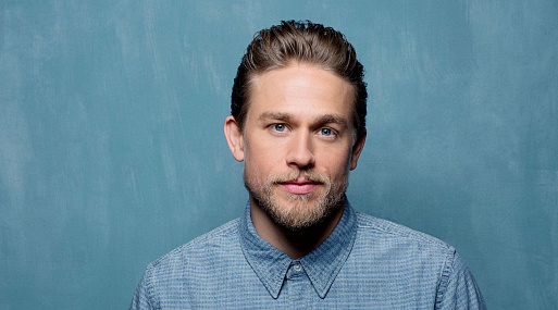 Чарли Ханнэм серьёзно повредил спину во время работы над фильмом Зака Снайдера