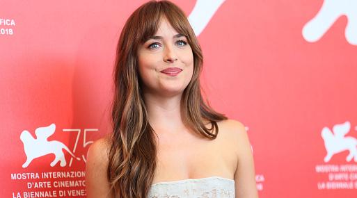 Дакота Джонсон и Шон Пенн сыграют в фильме «Папуля»