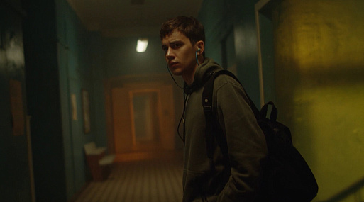 Клипмейкер Даниэль Ким снял сериал «Зумеры» со звездой «Трудных подростков»