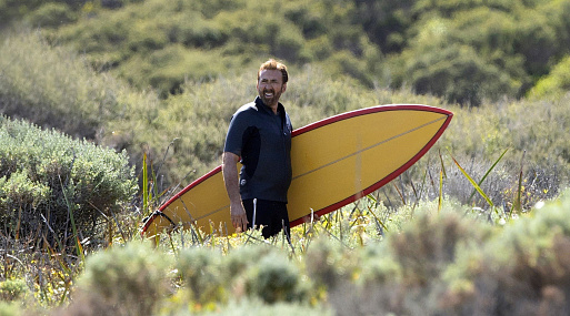 Николас Кейдж на съёмках фильма «Сёрфер»